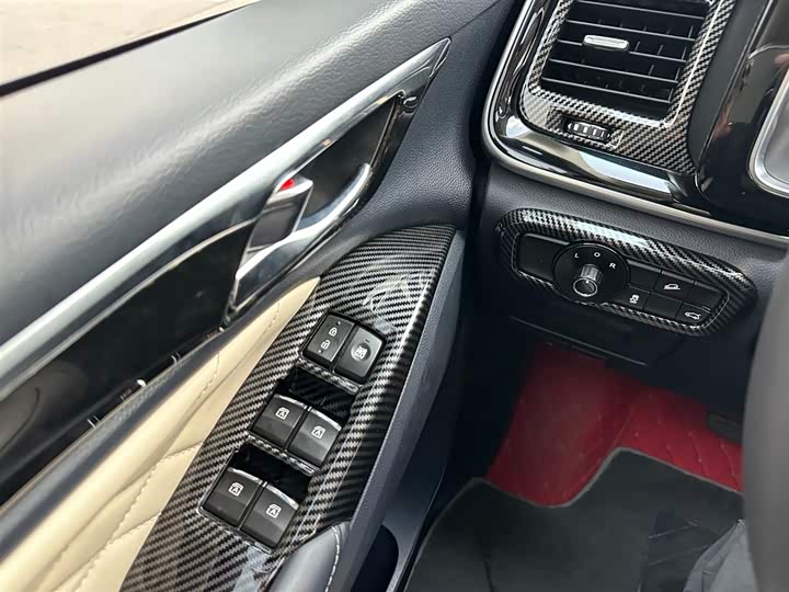 Фото 25 - GAC Trumpchi M8