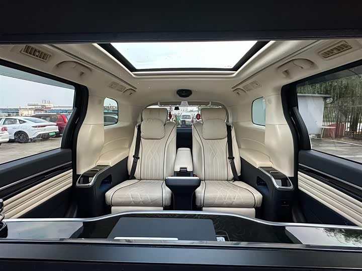 Фото 30 - GAC Trumpchi M8