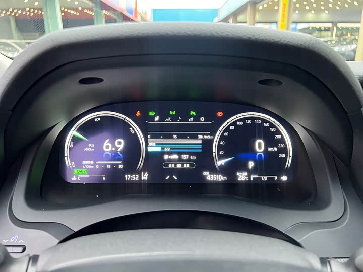 Фото 5 - Toyota Camry