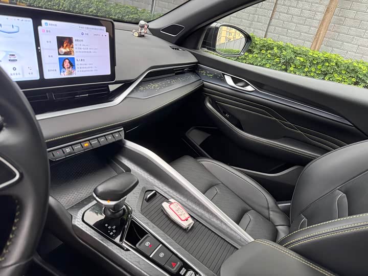 Фото 21 - Geely Preface