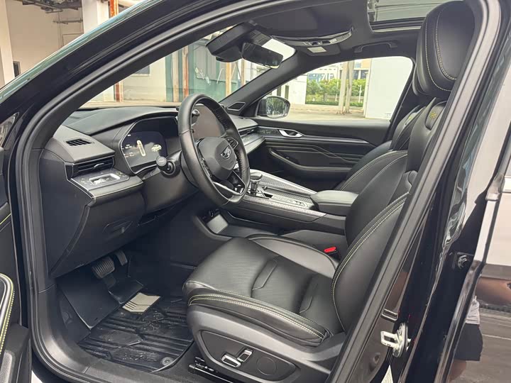 Фото 4 - Geely Preface