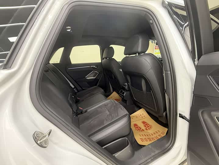 Фото 19 - Audi Q3