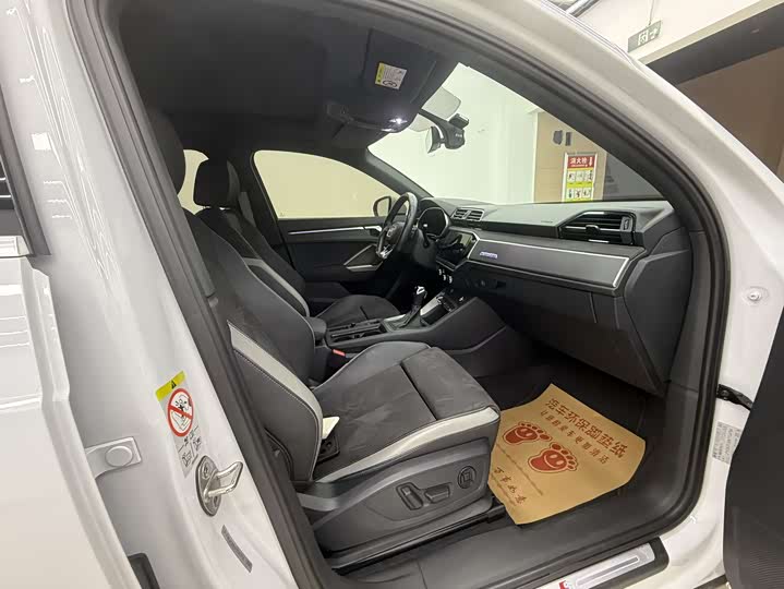 Фото 20 - Audi Q3