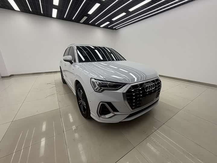 Фото 3 - Audi Q3