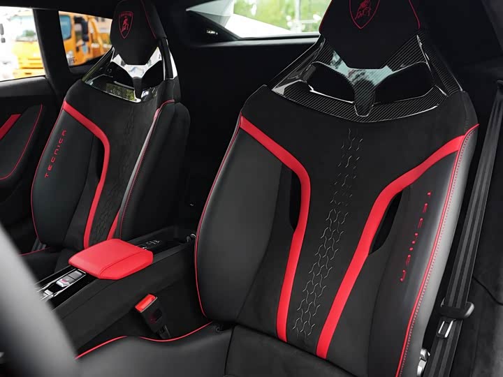 Фото 17 - Lamborghini Huracán