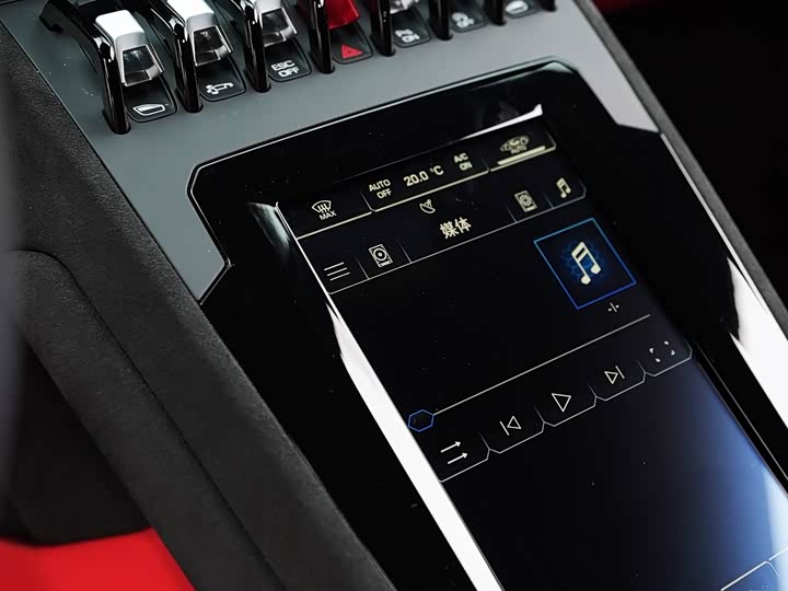 Фото 19 - Lamborghini Huracán