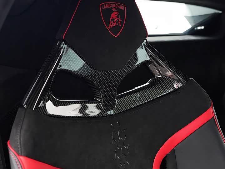 Фото 20 - Lamborghini Huracán