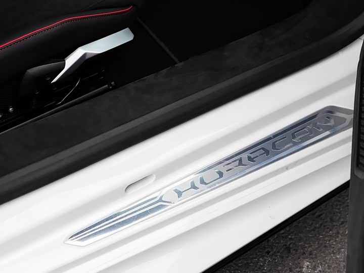 Фото 22 - Lamborghini Huracán