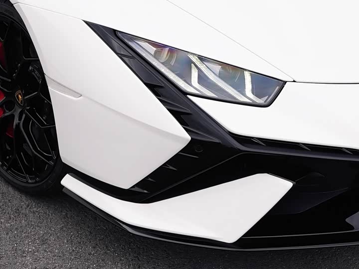 Фото 4 - Lamborghini Huracán