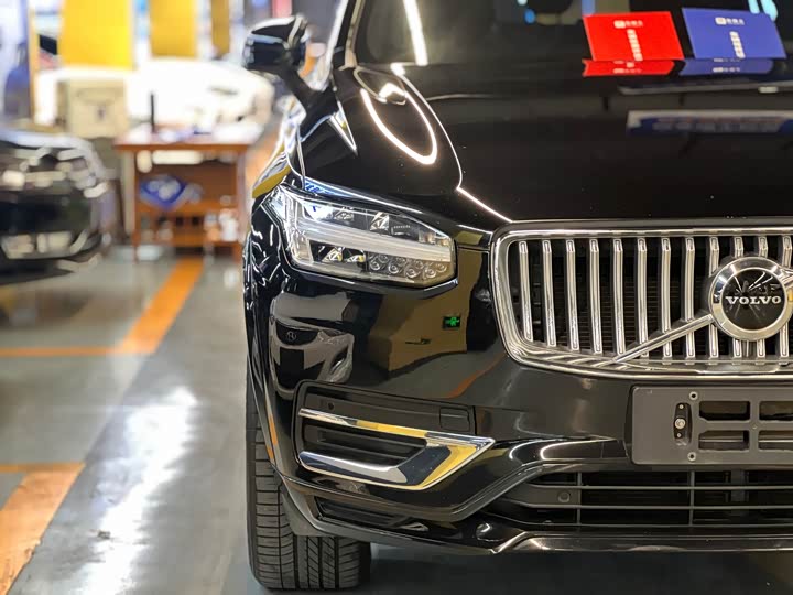 Фото 23 - Volvo XC90
