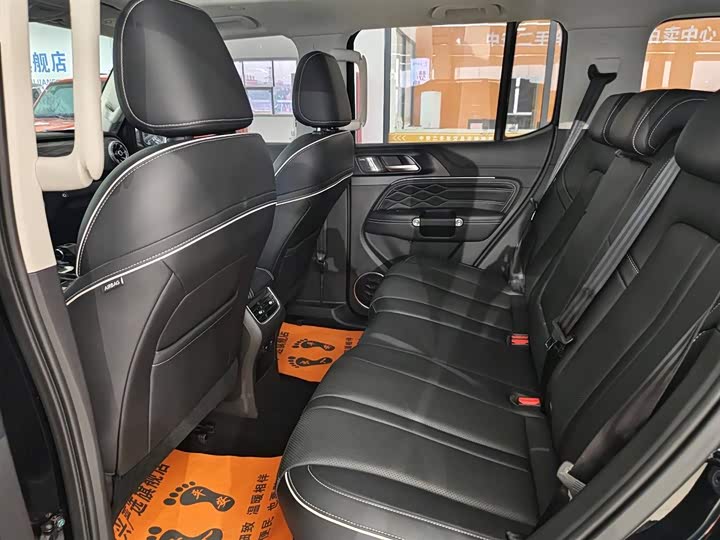 Фото 16 - Tank 300