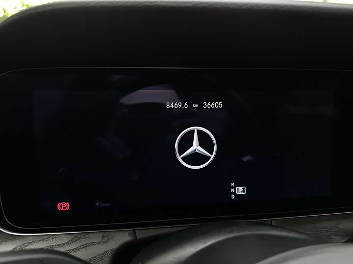 Фото 5 - Mercedes-Benz E-Class