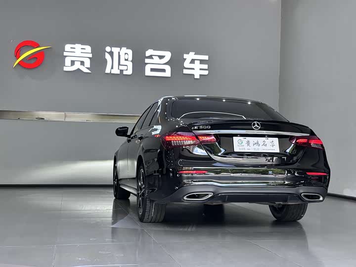 Фото 9 - Mercedes-Benz E-Class