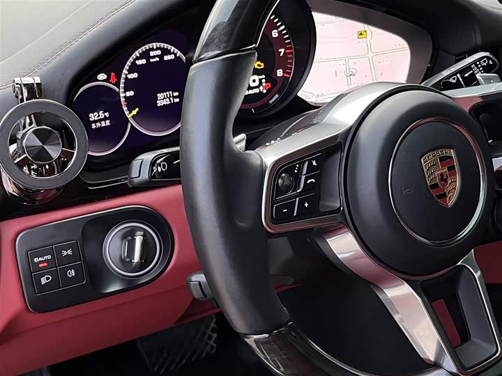 Фото 20 - Porsche Cayenne Hybrid