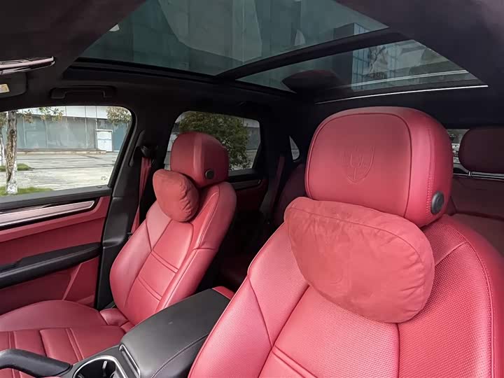 Фото 21 - Porsche Cayenne Hybrid