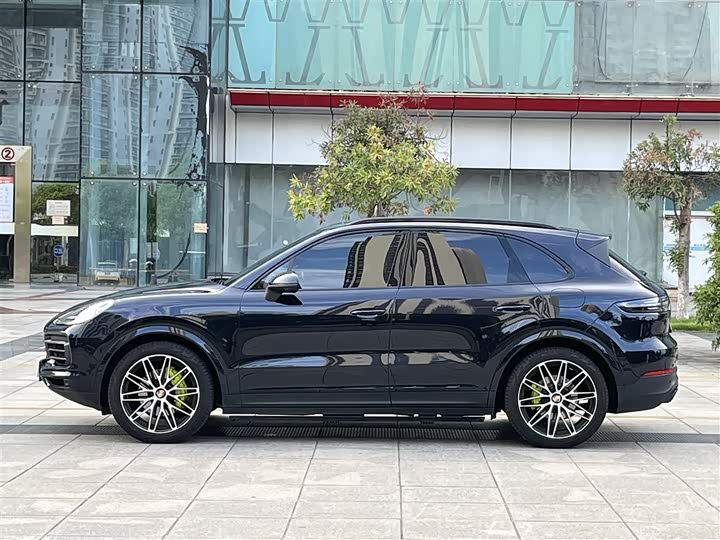Фото 7 - Porsche Cayenne Hybrid