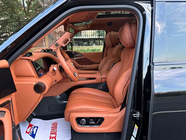 Фото 8 - BYD Yangwang U8