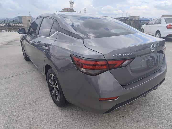 Фото 12 - Nissan Sylphy