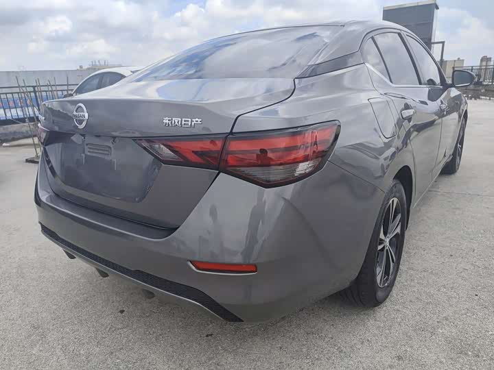 Фото 14 - Nissan Sylphy