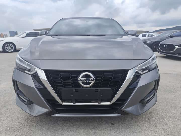 Фото 2 - Nissan Sylphy