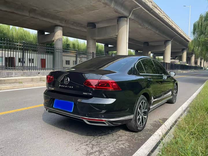 Фото 6 - Volkswagen Magotan