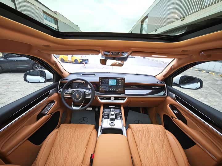 Фото 6 - Tank 500 Hybrid