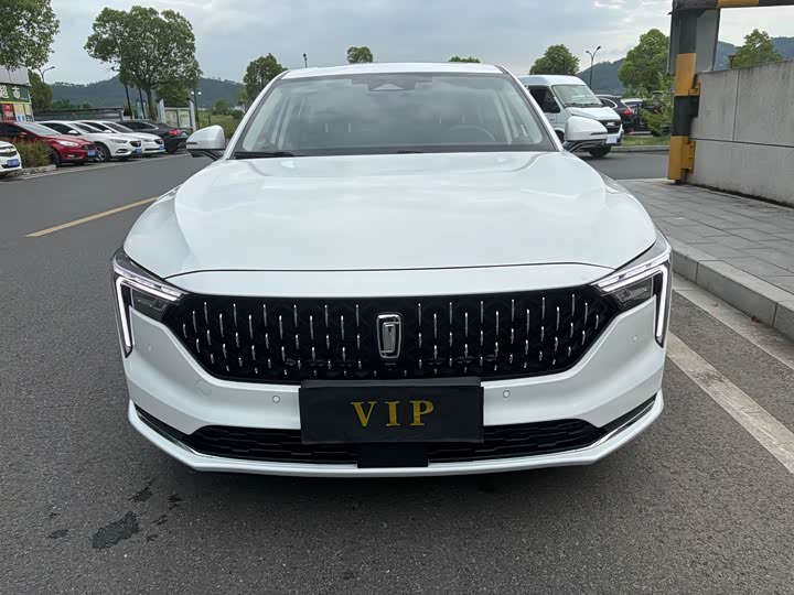 Фото 2 - Bestune B70