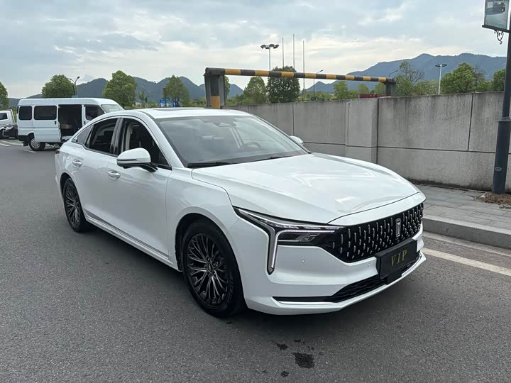 Фото 3 - Bestune B70