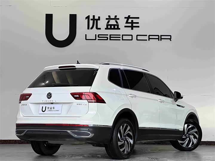 Фото 9 - Volkswagen Tiguan L Pro