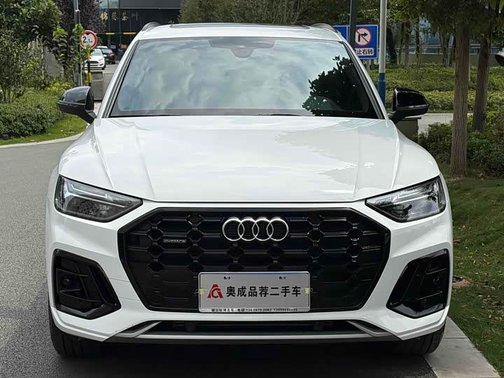 Фото 2 - Audi Q5L