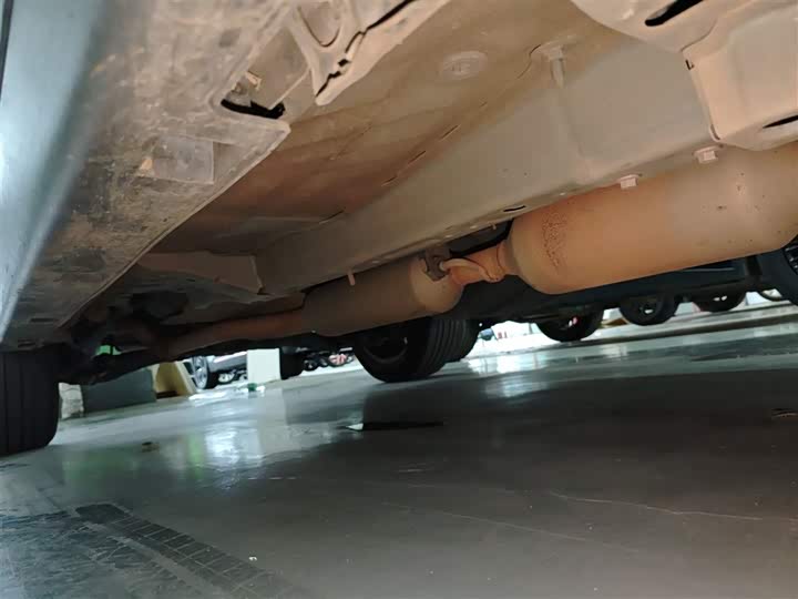 Фото 21 - Dongfeng Aeolus AX7