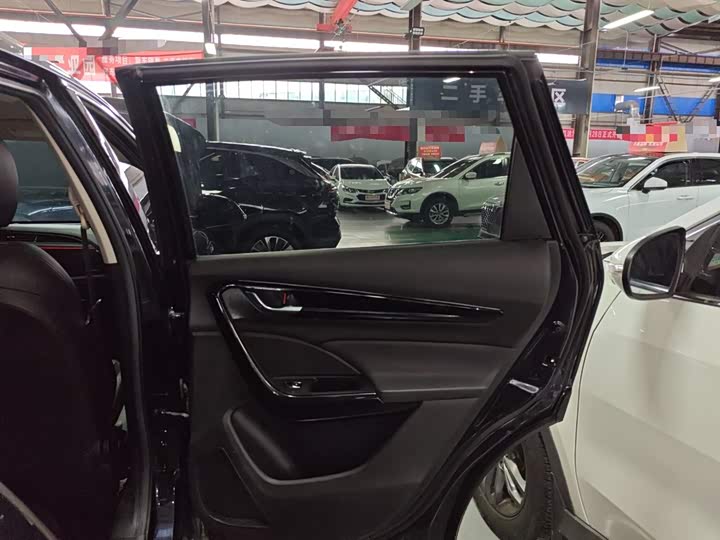 Фото 27 - Dongfeng Aeolus AX7