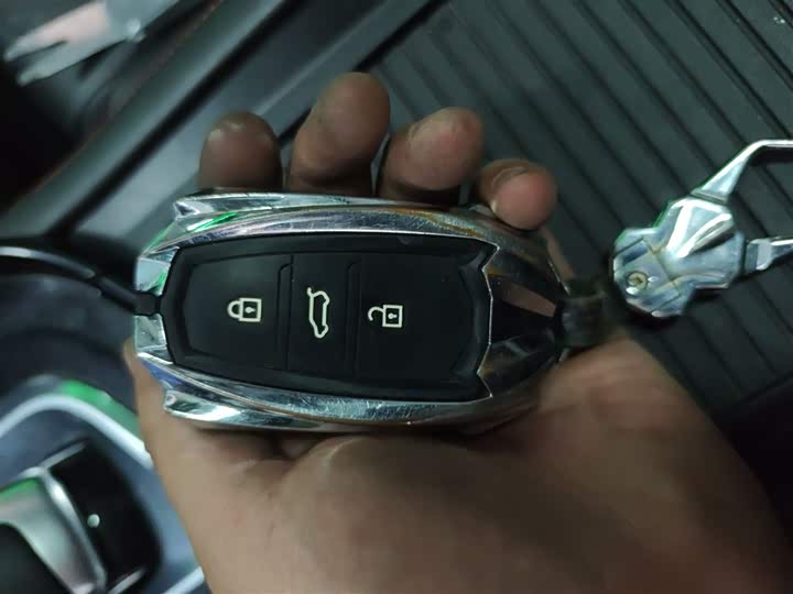 Фото 9 - Dongfeng Aeolus AX7