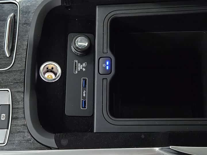 Фото 19 - Land Rover Range Rover Sport