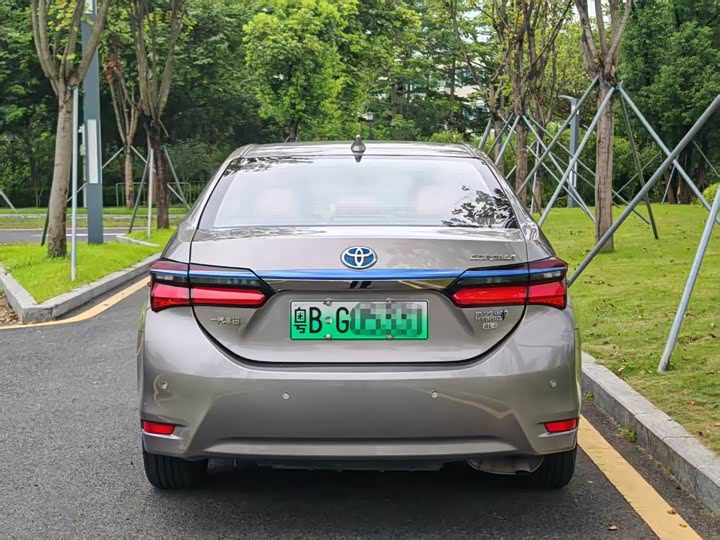 Фото 5 - Toyota Corolla Hybrid