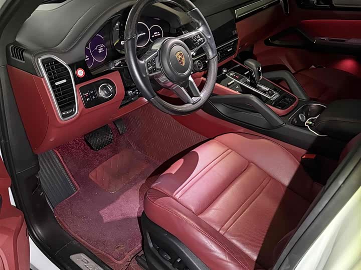 Фото 3 - Porsche Cayenne Hybrid