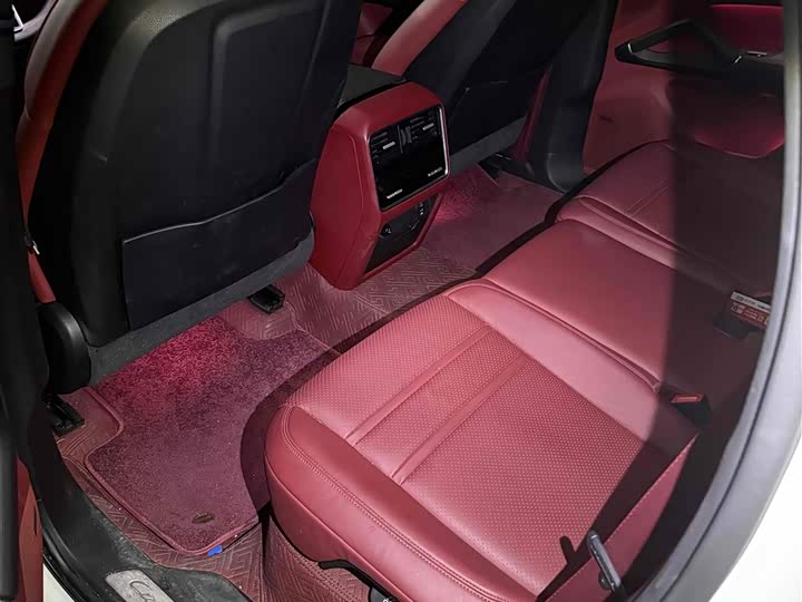 Фото 4 - Porsche Cayenne Hybrid