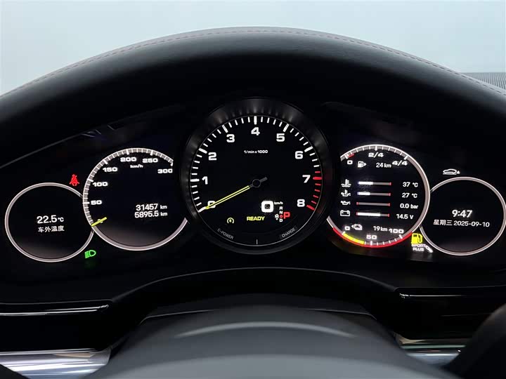 Фото 11 - Porsche Panamera Hybrid