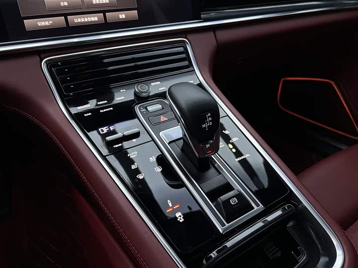 Фото 16 - Porsche Panamera Hybrid