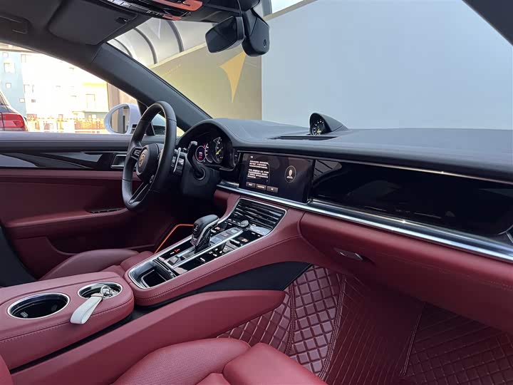 Фото 22 - Porsche Panamera Hybrid