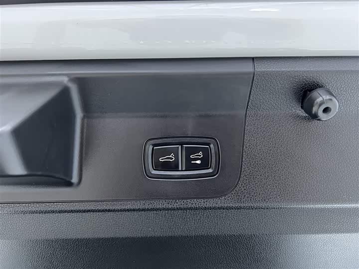 Фото 32 - Porsche Panamera Hybrid