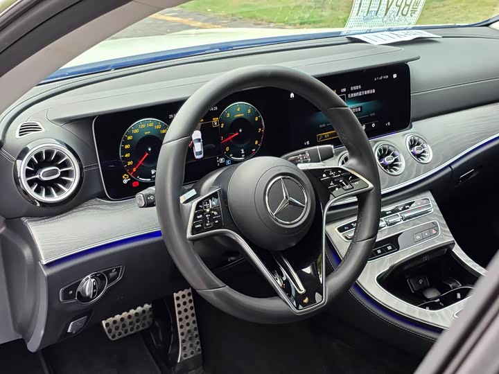 Фото 3 - Mercedes-Benz CLS-Class