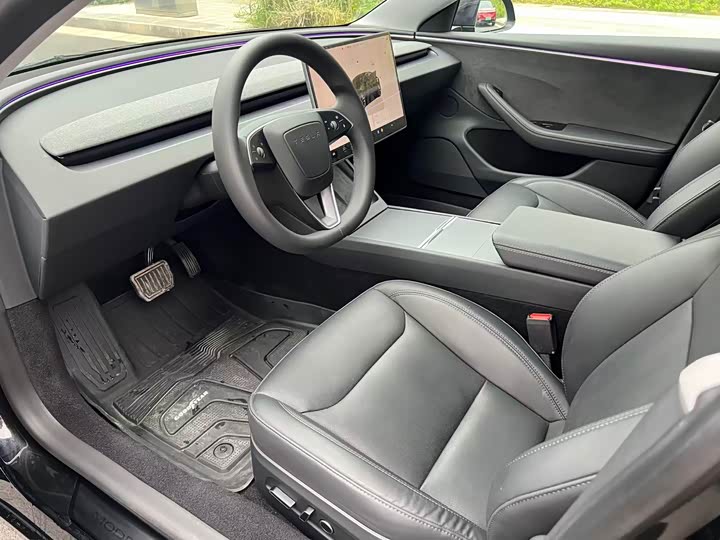 Фото 8 - Tesla Model 3