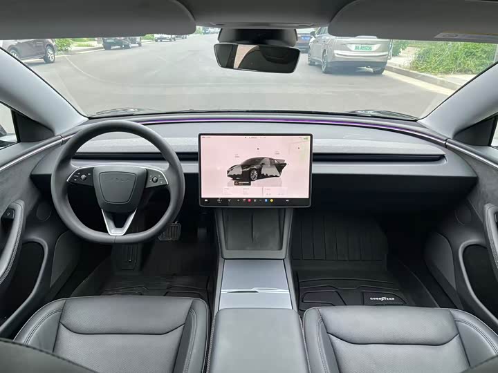 Фото 9 - Tesla Model 3