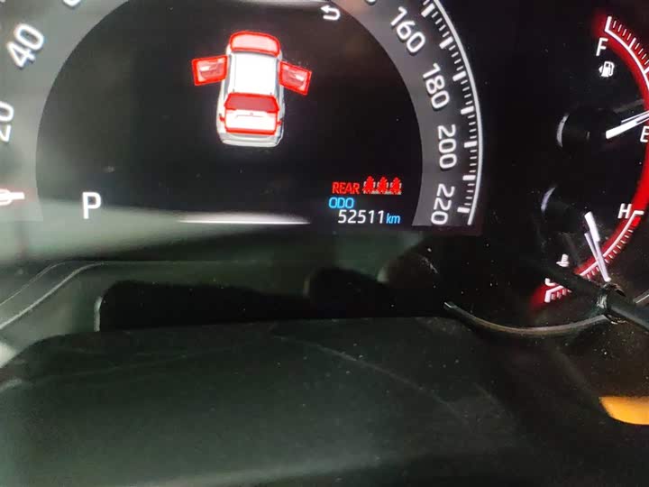 Фото 5 - Toyota RAV4