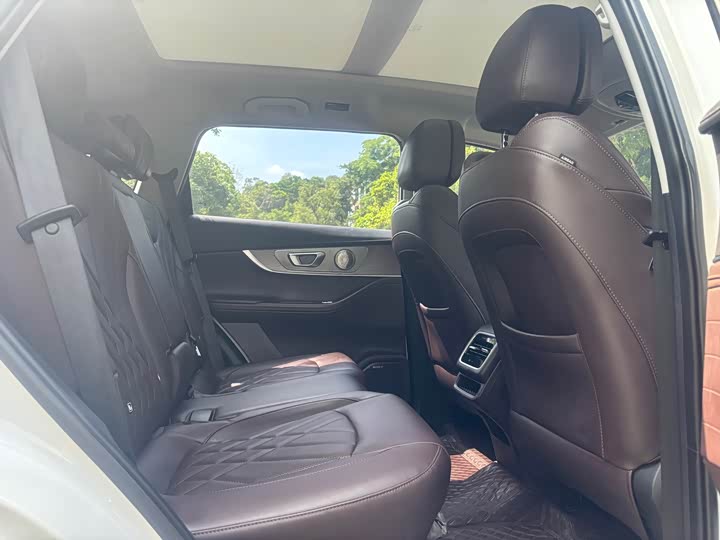 Фото 10 - Chery Tiggo 8 Pro Hybrid