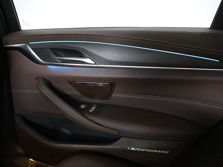 Фото 15 - BMW 5 Series Hybrid