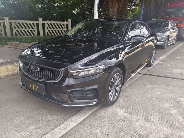 Фото 1 - Geely Preface