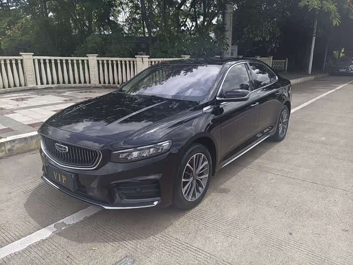 Фото 2 - Geely Preface