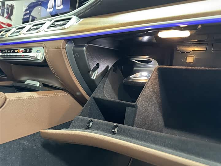 Фото 14 - Mercedes-Benz GLS-Class